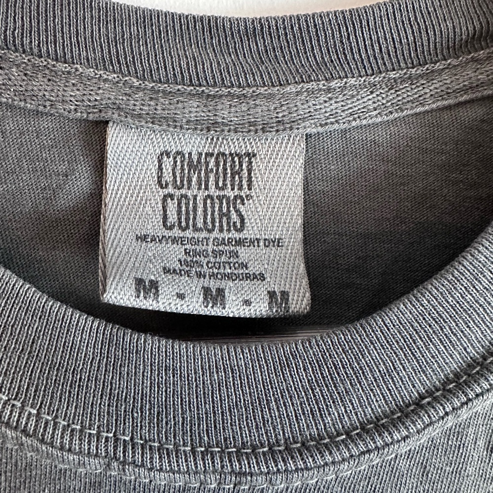 TWO Custom Colors Girls Weekend Charcoal Tshirts NWOT - Picture 6 of 7